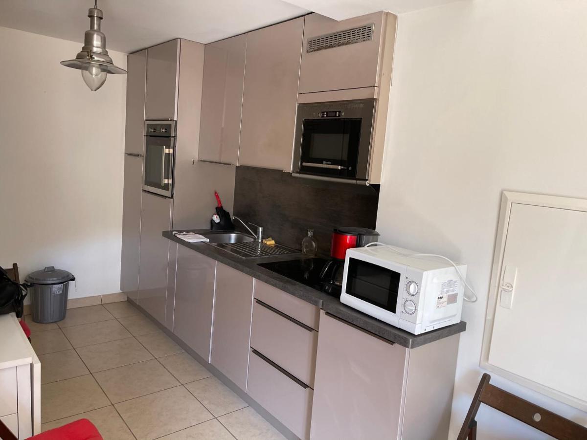 Latitudes 43 Apartment Поркерол Екстериор снимка